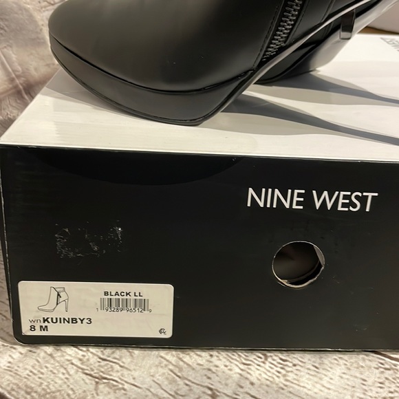 Worn once Nine West booties. Size8 - Picture 4 of 7
